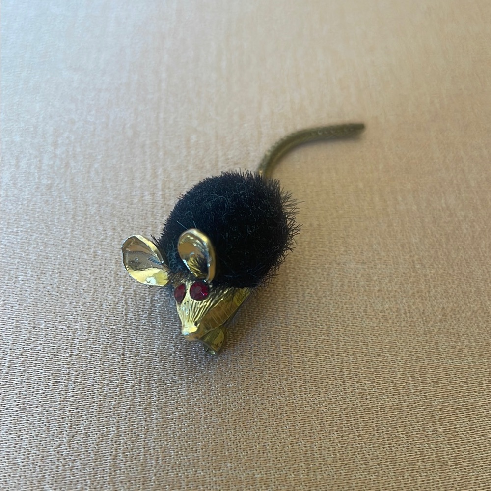 Vintage possum brooch made in Germany stamp. Red crystal eyes, faux fur.